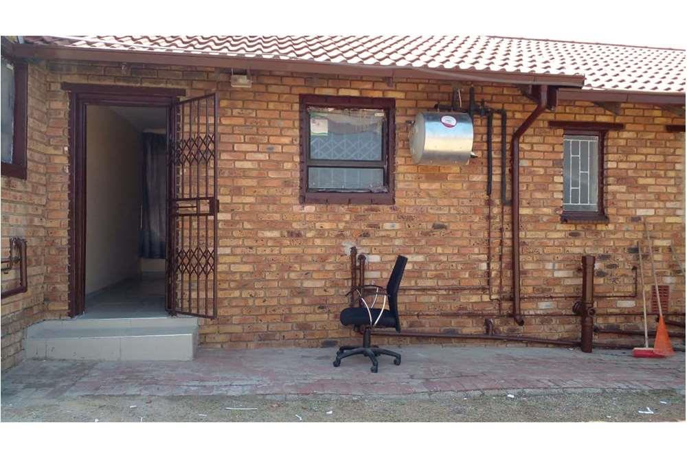 1bed Cottage to rent in Norkem Park