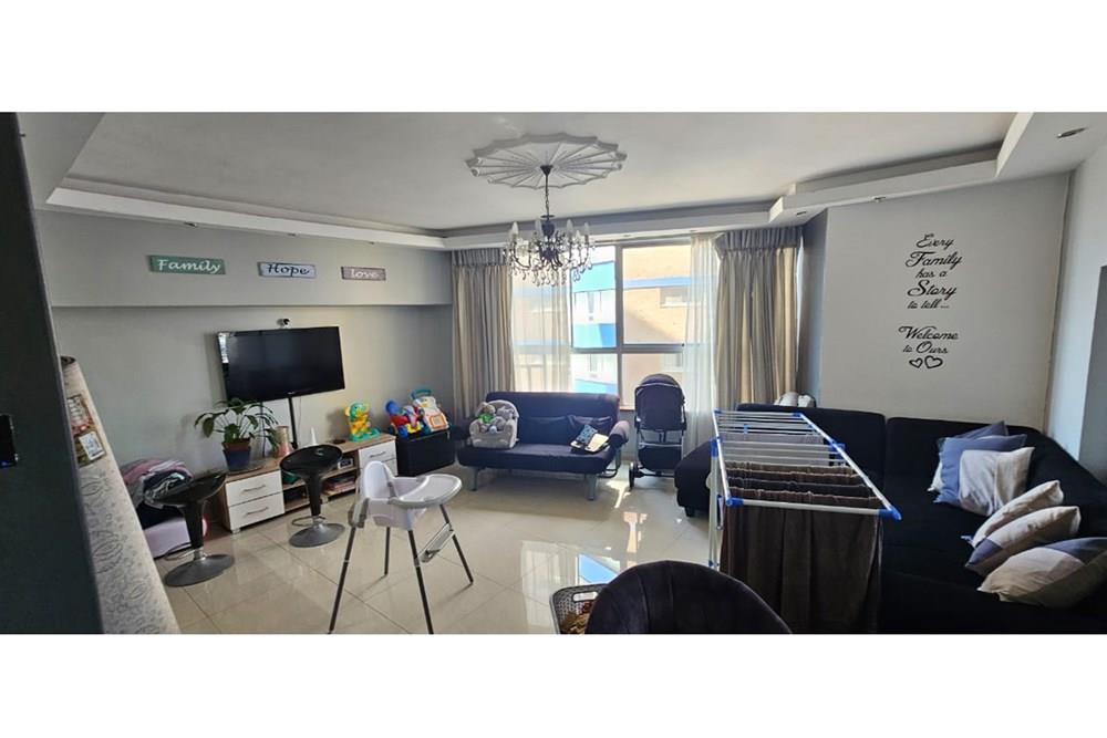 1 Bedroom Apartment in South Beach For Sale