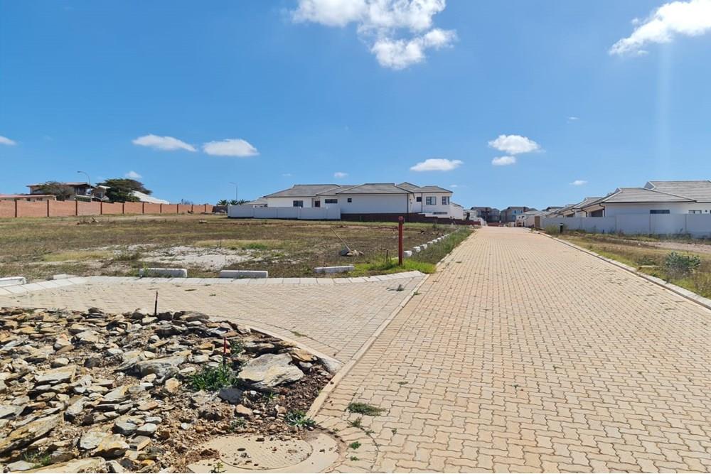 Vacant Stand in Upmarket Secure Estate Erf 11224 Fig Tree Lifestyle