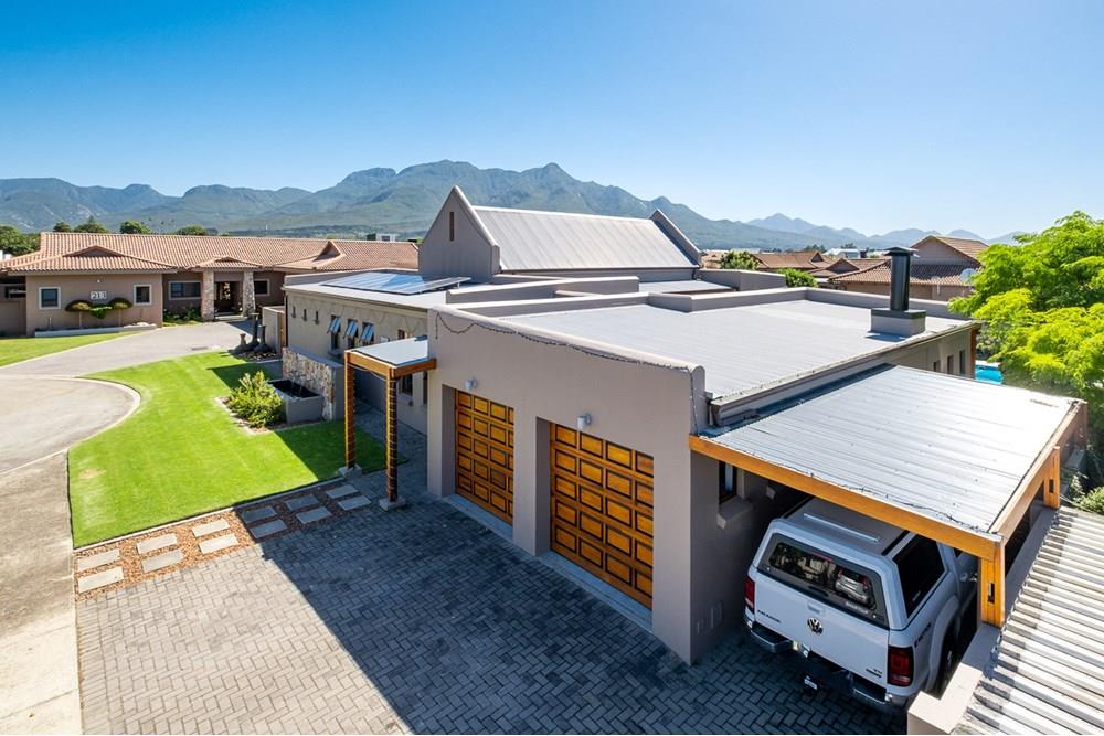 4 Bedroom Earls Court Home