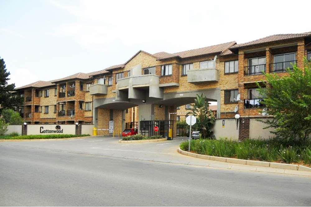 Studio Apartment in Cottonwood, Erand Gardens, Midrand