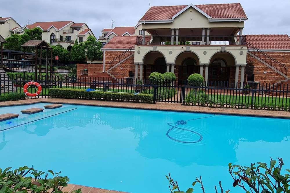 Lovely 1Bedroom fully furnished apartment Epsom Terrace.