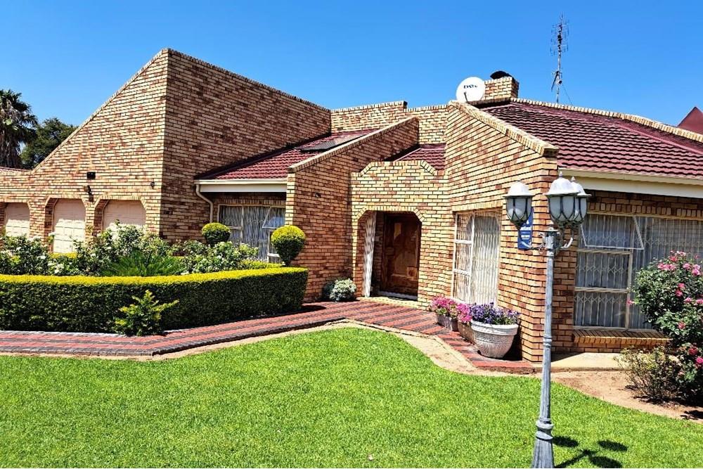 House for sale in Mmabatho unit 6,Mafikeng