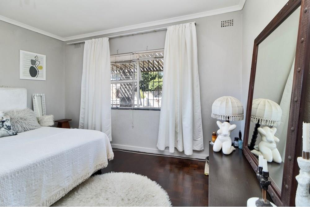 Charming 3Bedroom Home in Bothasig, Cape Town!