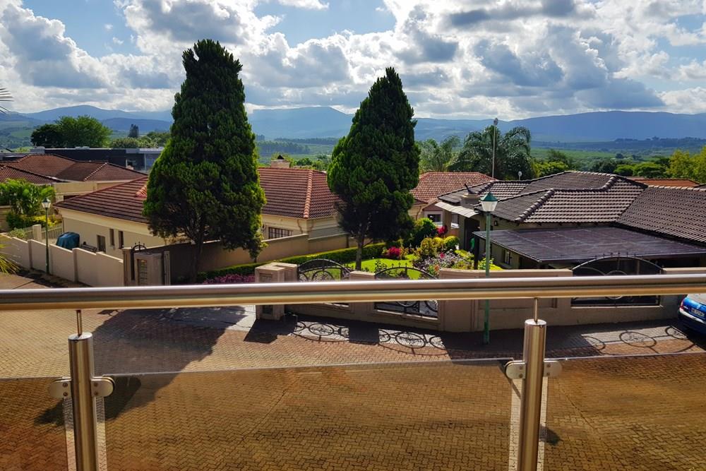 FAMILY HOME FOR SALE IN GOLDEN ACRES ESTATE, TZANEEN