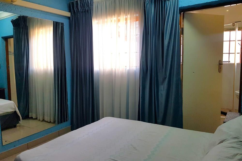 FAMILY HOME FOR SALE IN GOLDEN ACRES ESTATE, TZANEEN