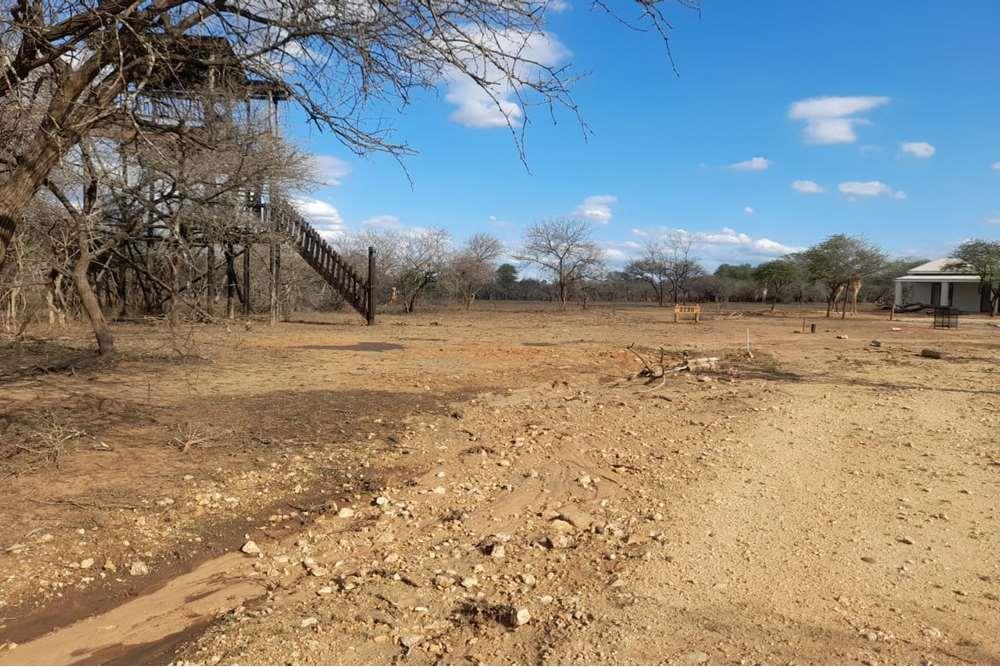 Double stand with parkland For Sale on Seekoei street in Marloth Park