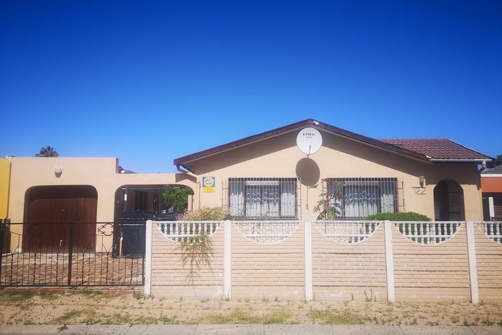 3 bedroom for Sale in Devon Park