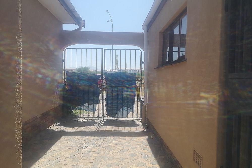 3 bedroom for Sale in Devon Park