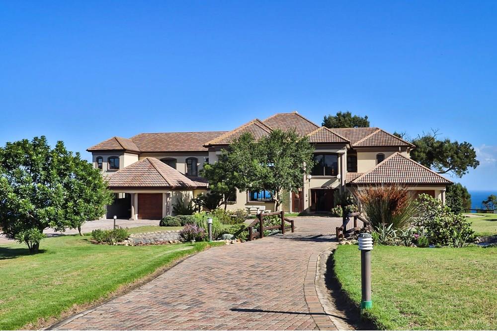 14 Bedroom Property for sale Groot Brak Rivier