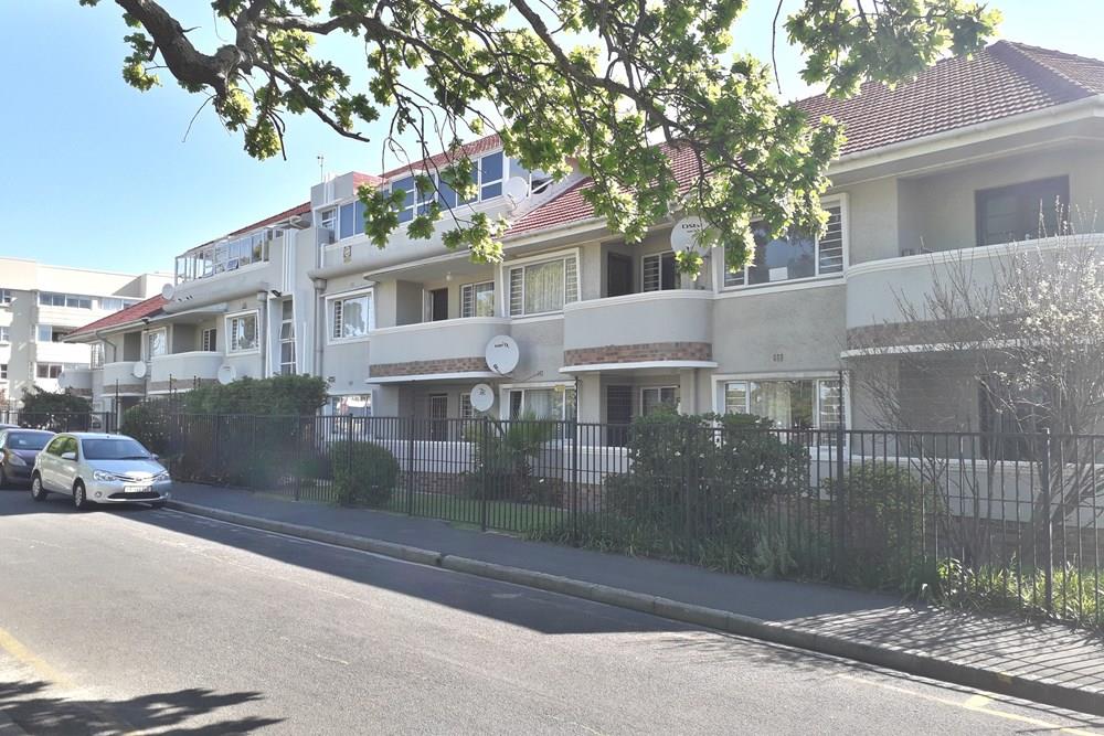 Unfurnished Two Bedroom apartment to rent in Rondebosch Village