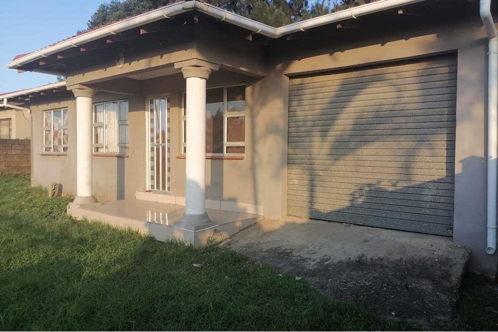 4 Bedroom House for Sale Esikhawini