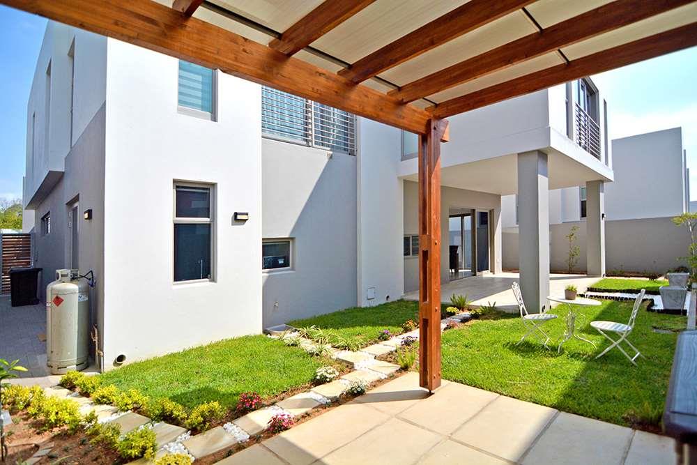 3 Bedroom, Luxury Townhouse for Sale in Bryanston