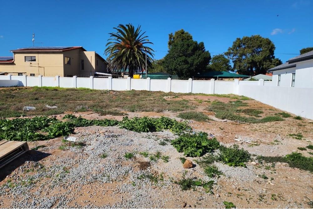 Level Vacant Stand in Secure Sandy Point Beach Estate, St Helena Bay