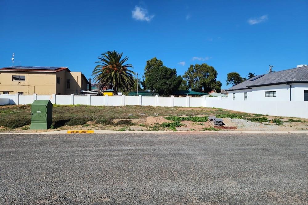 Level Vacant Stand in Secure Sandy Point Beach Estate, St Helena Bay