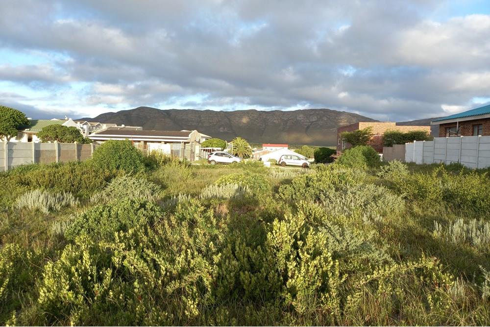 Vacant land for sale in De Kelders