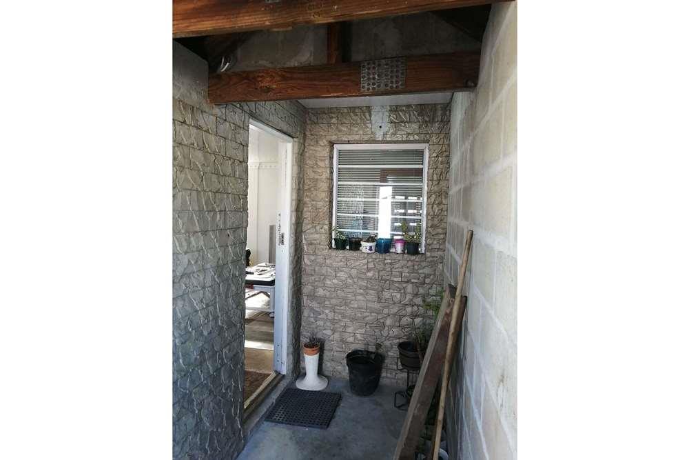 Modern and Beautiful, The Hague, Delft