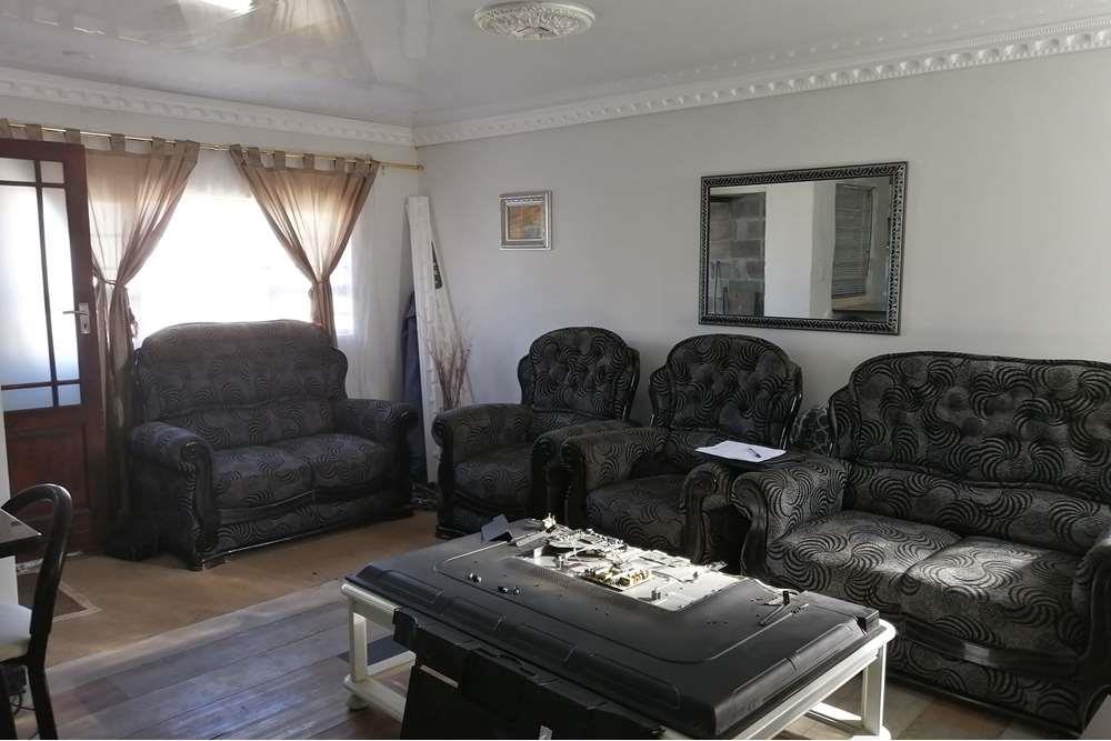 Modern and Beautiful, The Hague, Delft