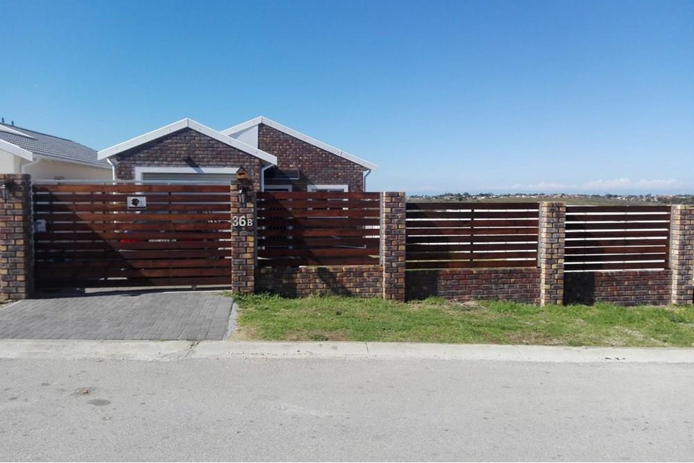 Ready to move in 3 Bedroom home for sale in Parsons Ridge