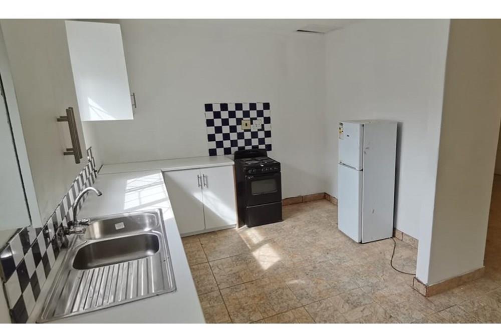 NEWLY RENOVATED, 3 BED SPACIOUS, FAMILY HOME IN SAREPTA