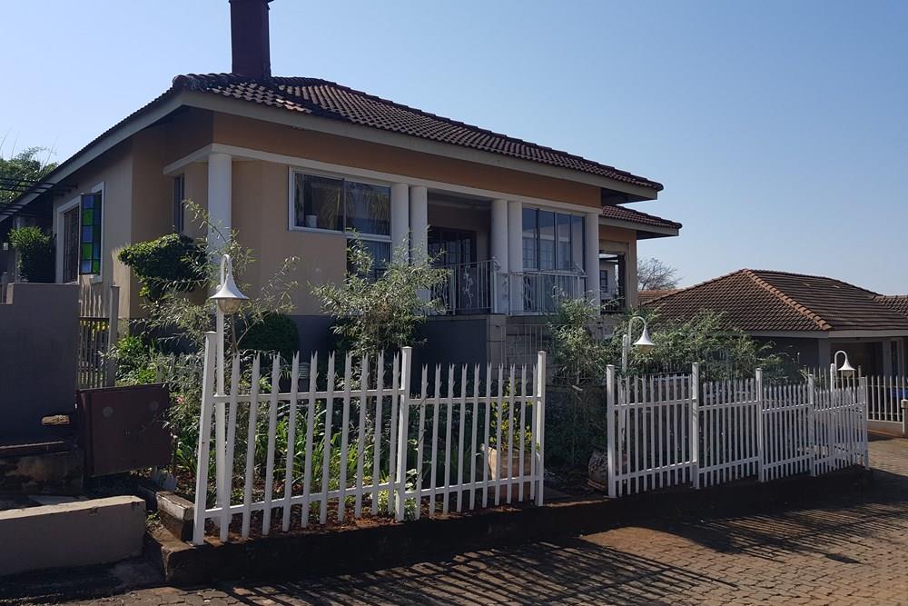Neat as a pin and ready to move in home for sale in Tzangeni, Aqua Park