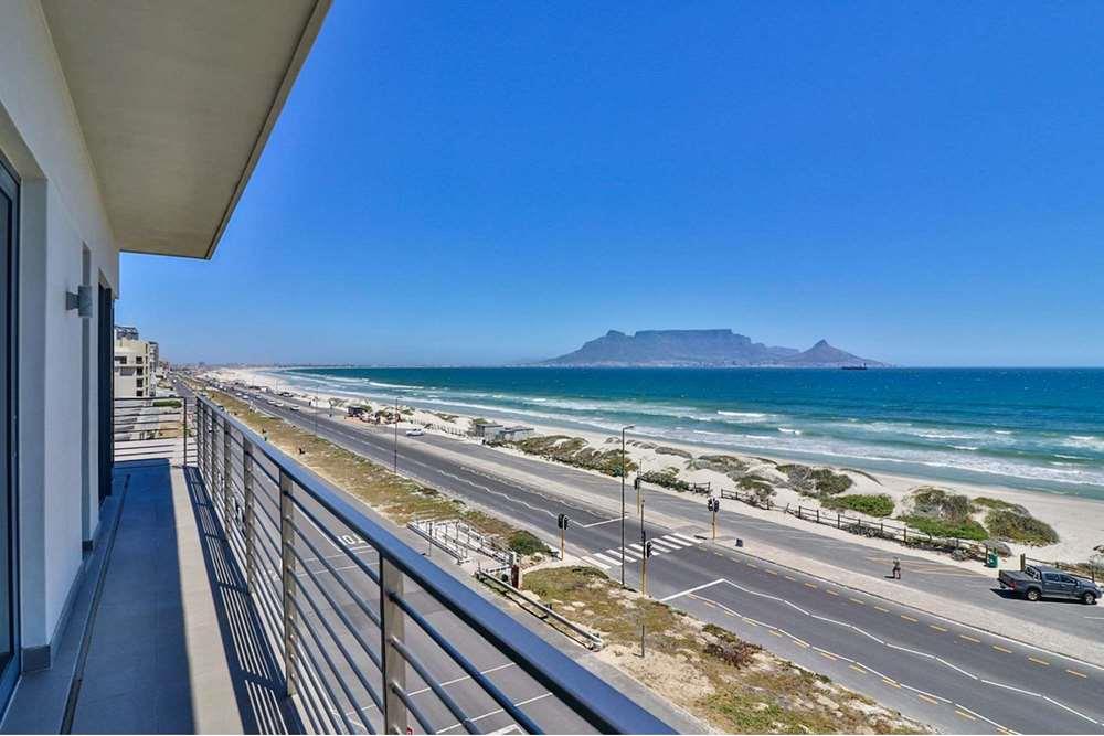 Four Luxury Beachfront Apartments meters from the Blouberg Beach PRICE