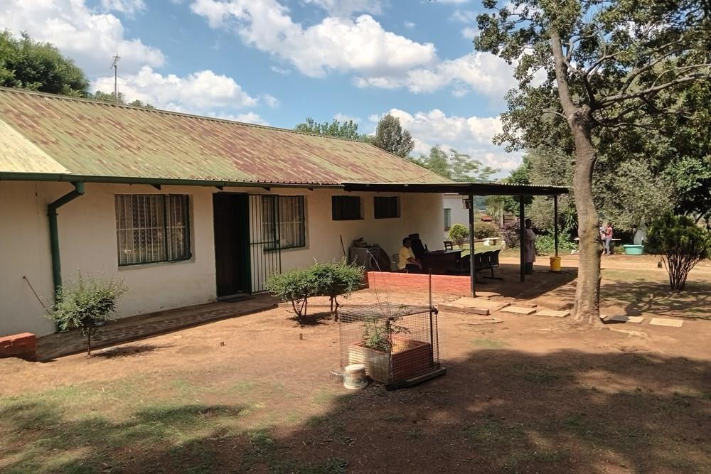 Prime Corner 1.6 Hectare Business Land R82 Access & Brilliant