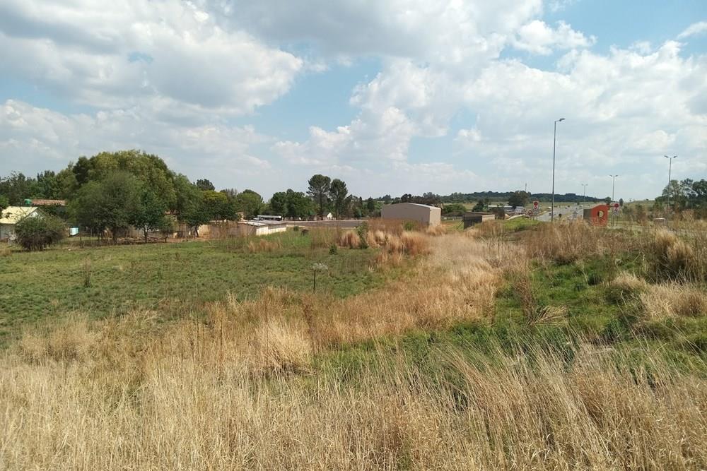 Prime Corner 1.6 Hectare Business Land R82 Access & Brilliant