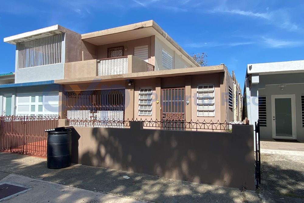 PROPIEDAD MULTIFAMILIAR SIERRA BAYAMON A PASOS DE PLAZA DEL SOL