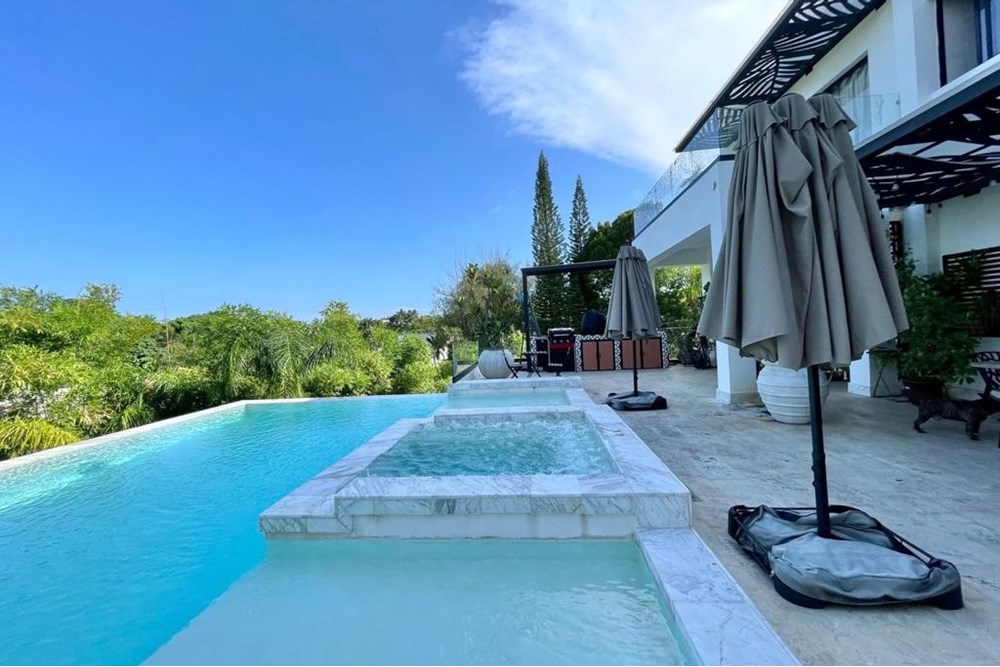 Property view 24