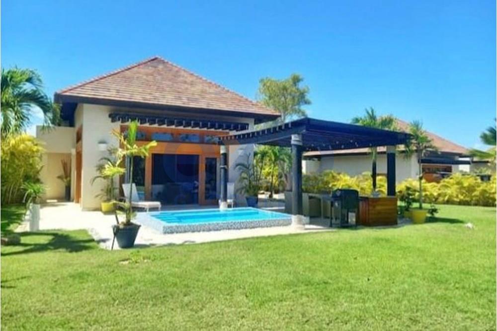 Venta de Oportunidad ! Hermosa y Acogedora Villa ene Cap Cana / 3  habitaciones